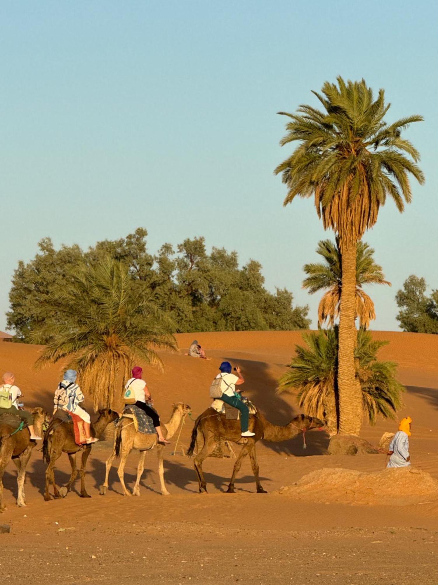 Вилла Sahara Vibes Luxury Camp Мерзуга Экстерьер фото