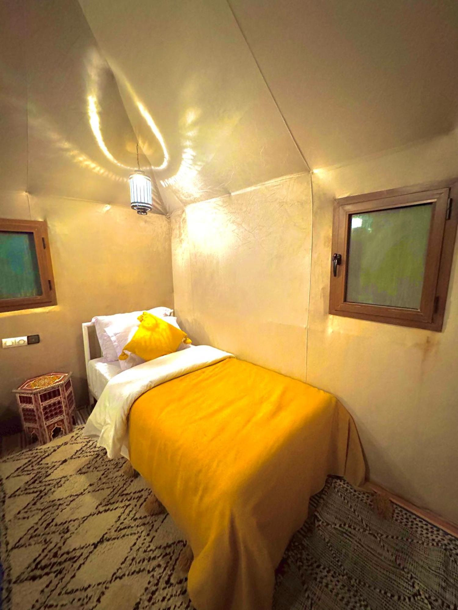 Вилла Sahara Vibes Luxury Camp Мерзуга Экстерьер фото