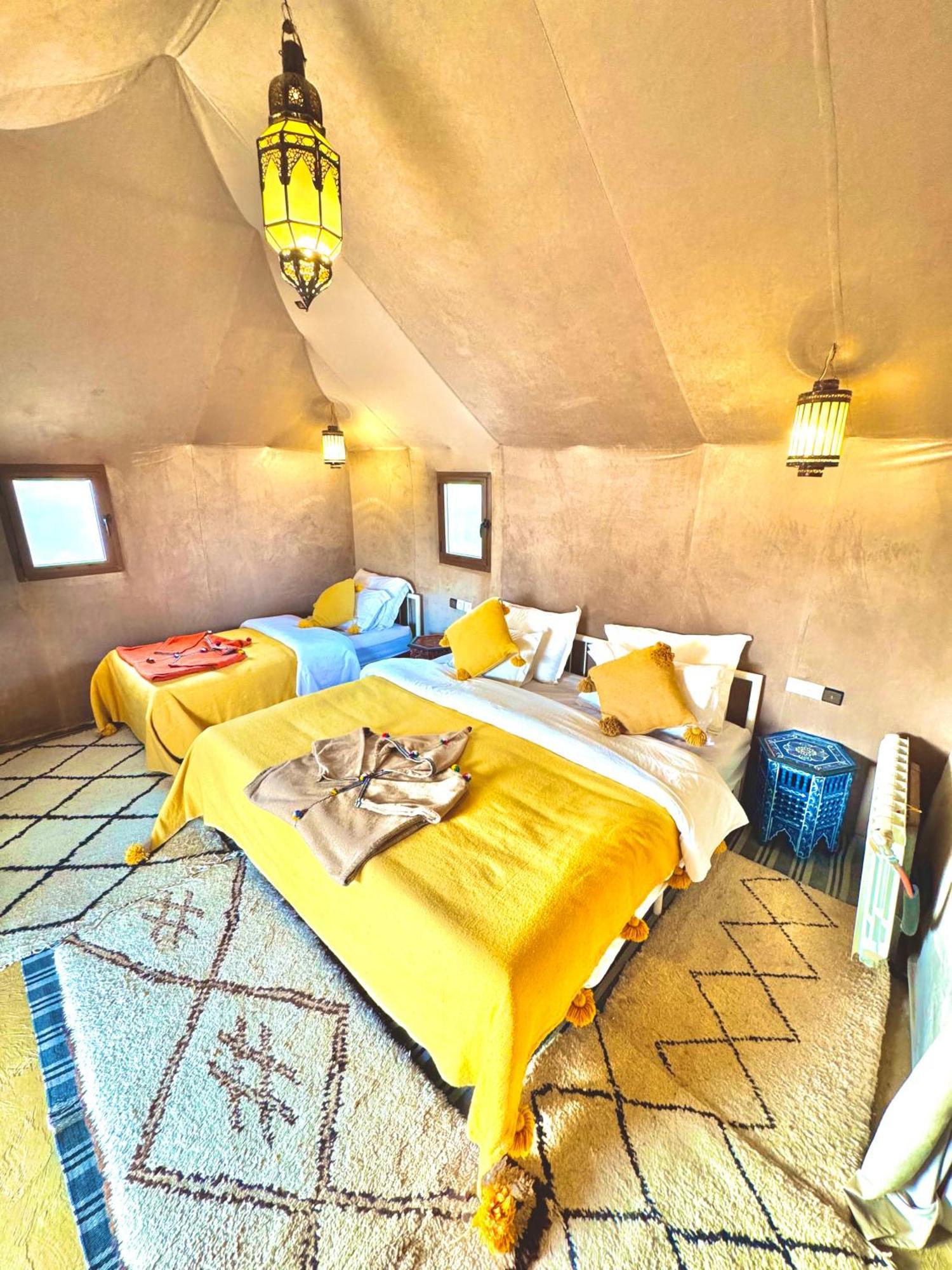 Вилла Sahara Vibes Luxury Camp Мерзуга Экстерьер фото